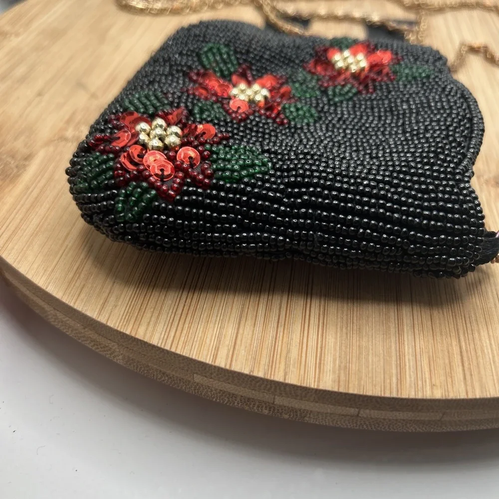 Beaded Poinsettia Zippered Pouch Clutch Coin Purse Small 7 3/4